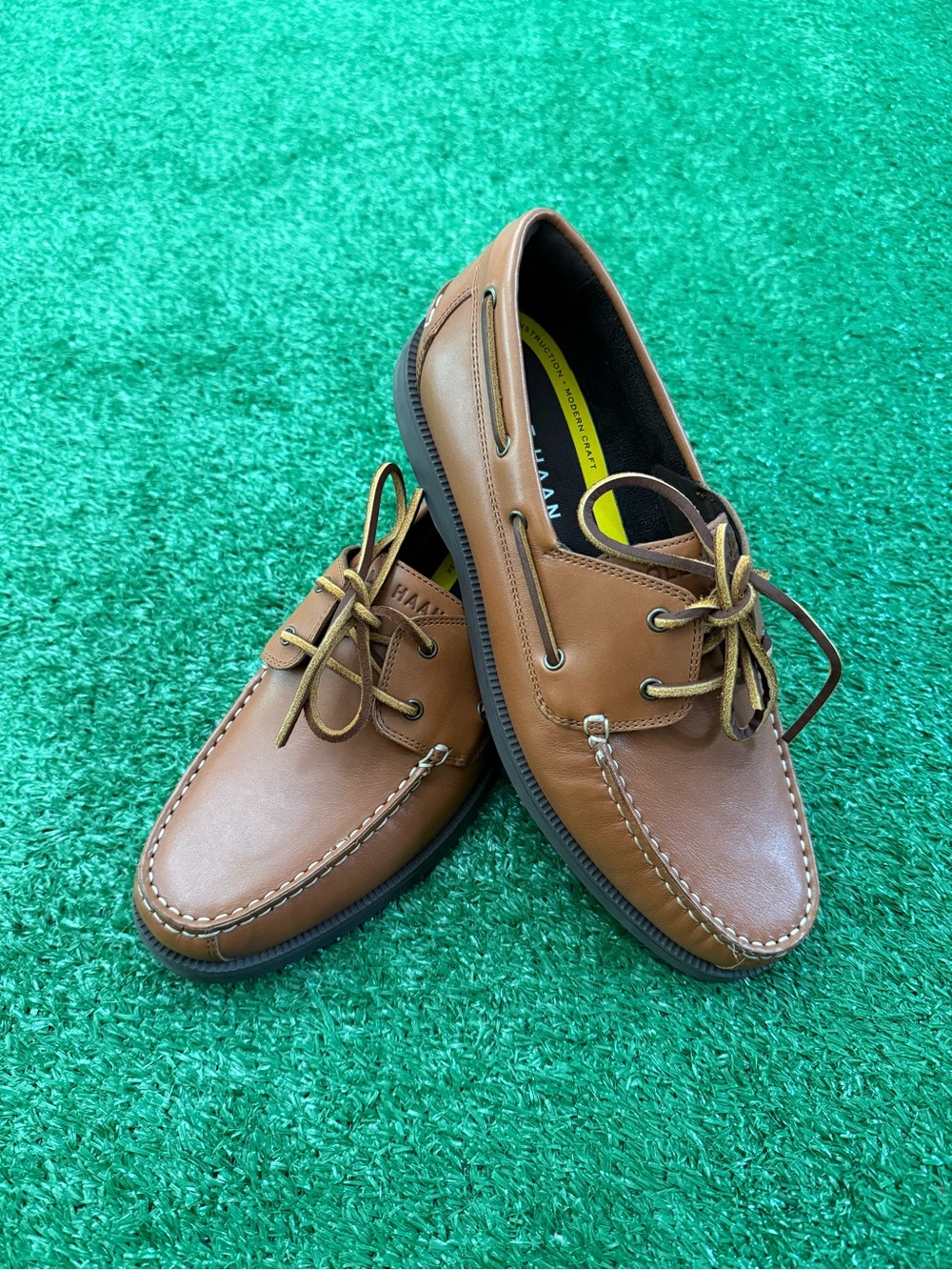Cole Haan Men’s Grand+ Bowside Leather Boat Shoes – Size 7.5